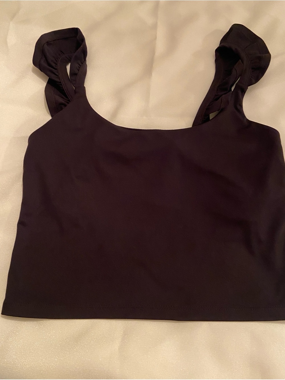 Blogilates black Ruffled Crop top Size M, EUC 🖤